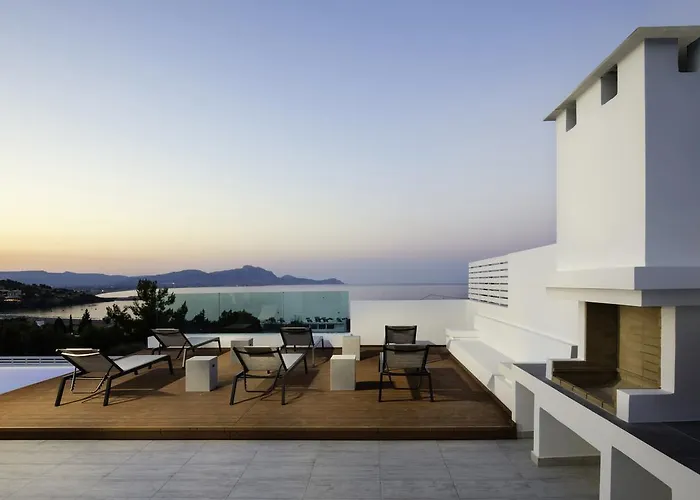 Villa Serene With Swimming Pool In Líndos