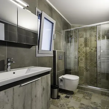 Serene With Swimming Pool In * Líndos