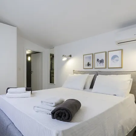 Vilă Serene With Swimming Pool In Líndos