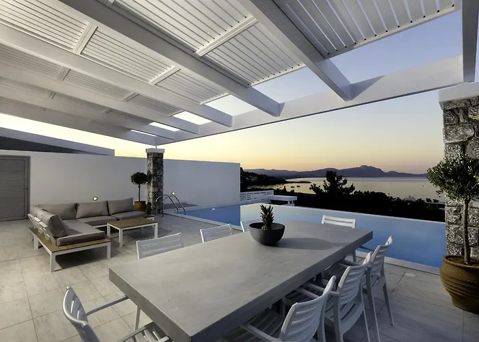 Serene With Swimming Pool In * Líndos